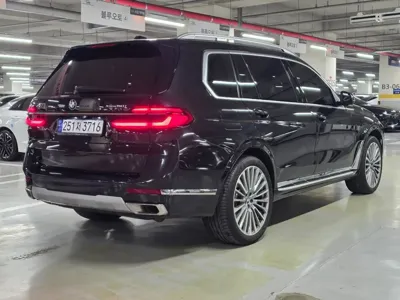 BMW X7 2024, 24000 км, за 61749.96 USD