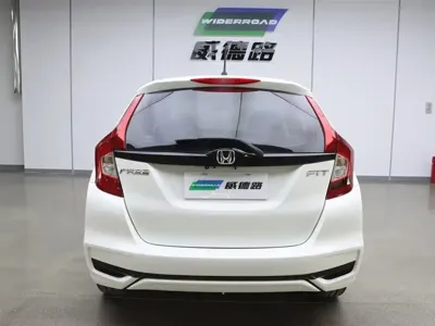 Honda Fit 2019, 60500 км, за 5841.56 USD