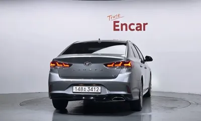 Hyundai Sonata 2018, 133279 км, за 4521.21 USD