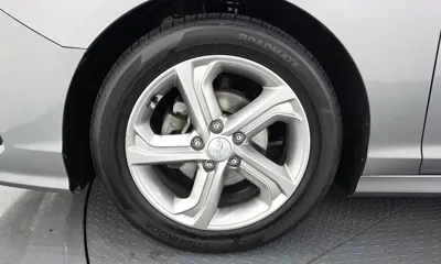 Hyundai Sonata 2018, 133279 км, за 4521.21 USD