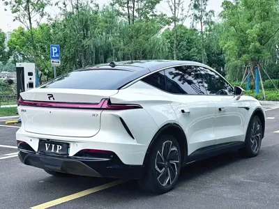 Roewe Feifan R7 2023, 30000 км, за 9093.41 USD - фото 9