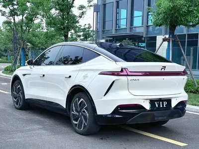 Roewe Feifan R7 2023, 30000 км, за 9093.41 USD - фото 11
