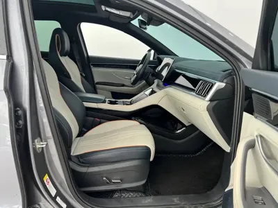 BYD PLUS New Energy 2023, 51000 км, за 12771.97 USD - фото 11