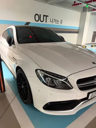 Mercedes-Benz C-Class · 2018 год