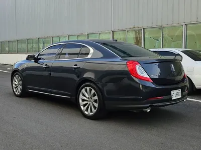 Lincoln MKS 2014, 188959 км, за 2327.24 USD