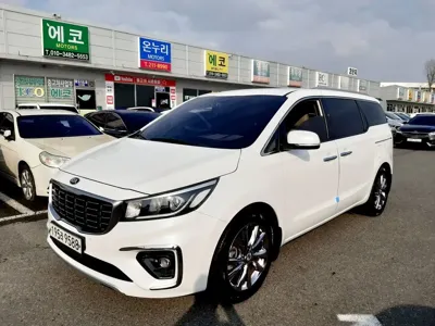 Kia Canival · 2019 год