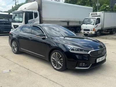 Kia K7 2017, 94300 км, за 9621.01 USD