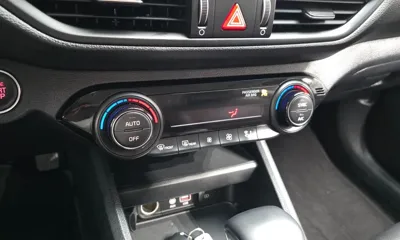 Kia K3 2019, 76293 км, за 8469.06 USD - фото 16