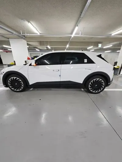 Hyundai Ioniq5 2023, 88906 км, за 4043.59 USD