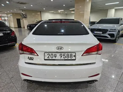 Hyundai i40 2012, 232573 км, за 2505.29 USD
