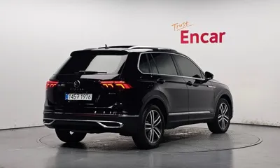 Volkswagen Tiguan 2022, 71362 км, за 29473.55 USD