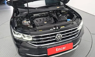 Volkswagen Tiguan 2022, 71362 км, за 29250.83 USD - фото 6