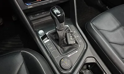 Volkswagen Tiguan 2022, 71362 км, за 29250.83 USD - фото 9