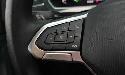 Volkswagen Tiguan 2022, 71362 км, за 29250.83 USD - фото 32