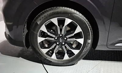 Kia Canival 2021, 81342 км, за 19103.66 USD