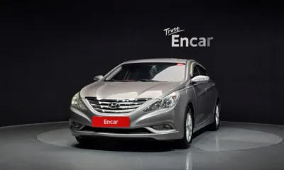 Hyundai Sonata 2011, 199401 км, за 1717.87 USD