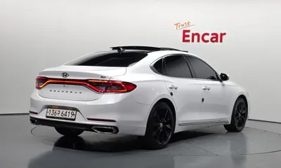Hyundai Grandeur 2017, 112135 км, за 8977.37 USD