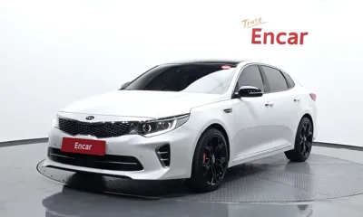 Kia K5 · 2016 год