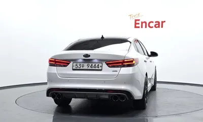 Kia K5 2016, 185352 км, за 5860.52 USD