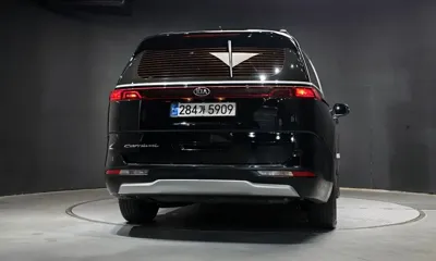 Kia Canival 2021, 125887 км, за 11487.46 USD