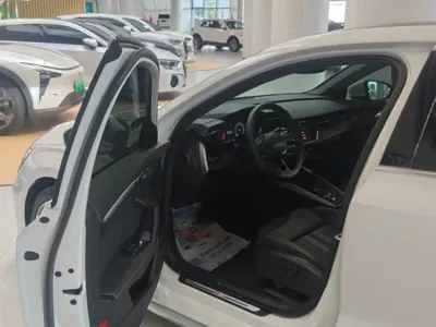 Audi A3 2023, 16000 км, за 22630.52 USD - фото 9