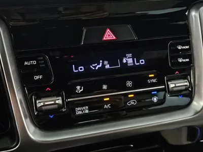 Kia Sorento 2022, 101686 км, за 16082.45 USD - фото 14