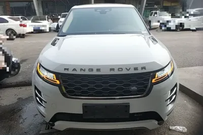 Land Rover Range Rover Evoque 2023, 24300 км, за 25669 USD