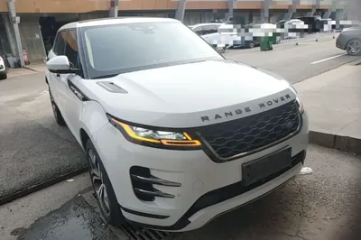 Land Rover Range Rover Evoque 2023, 24300 км, за 25669 USD