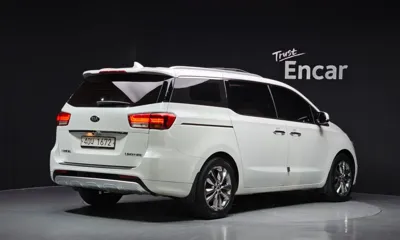 Kia Canival 2018, 219911 км, за 6570.64 USD