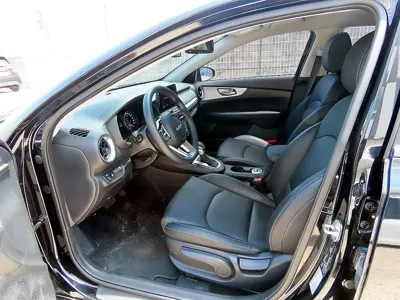 Kia K3 2024, 26627 км, за 5536.04 USD