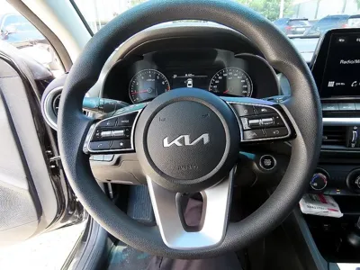 Kia K3 2024, 26627 км, за 5536.04 USD - фото 8