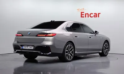 BMW 7-Series 2024, 66597 км, за 60579.84 USD