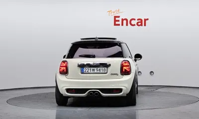 MINI Cooper 2015, 82591 км, за 6937.56 USD