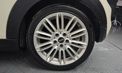 MINI Cooper 2015, 82591 км, за 6937.56 USD