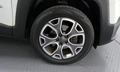 Jeep Renegade 2015, 85101 км, за 5219.69 USD