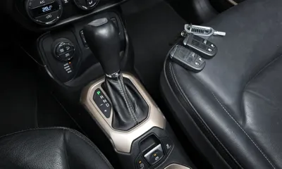 Jeep Renegade 2015, 85101 км, за 5219.69 USD - фото 9