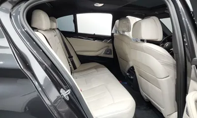 BMW 5-Series 2022, 29570 км, за 42931.62 USD - фото 20