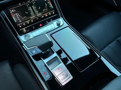 Audi A8 2021, 49000 км, за 45949.85 USD - фото 9