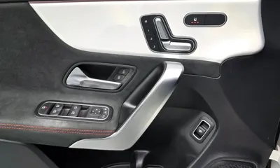 Mercedes-Benz CLA-Class 2023, 36105 км, за 23093.96 USD - фото 20