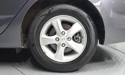 Hyundai Accent 2014, 62541 км, за 3510.37 USD