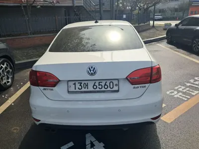 Volkswagen Jetta 2013, 165545 км, за 1962.72 USD