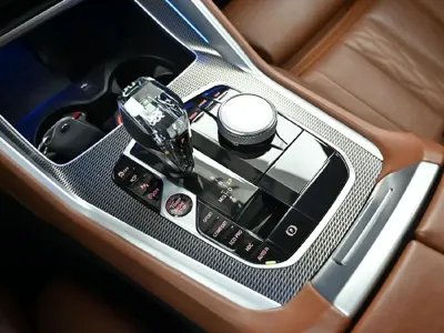 BMW X6 2022, 74639 км, за 43652.36 USD - фото 20