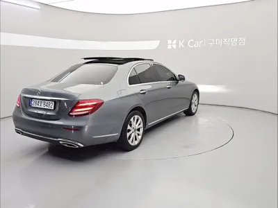 Mercedes-Benz E-Class 2019, 69777 км, за 17356.82 USD