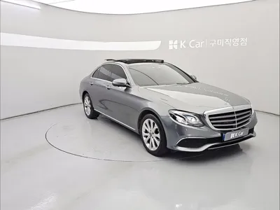 Mercedes-Benz E-Class 2019, 69777 км, за 17356.82 USD