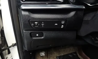 Kia Niro 2020, 118717 км, за 10174.61 USD - фото 20