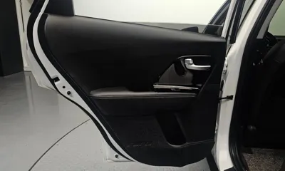 Kia Niro 2020, 118717 км, за 10174.61 USD - фото 25