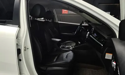 Kia Niro 2020, 118717 км, за 10174.61 USD - фото 26