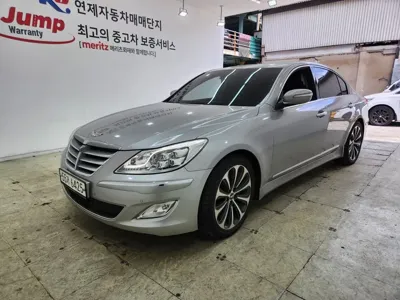 Hyundai Genesis · 2012 год