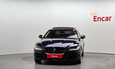 Jaguar XE 2017, 120404 км, за 5310.49 USD