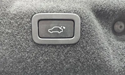 Jaguar XE 2017, 120404 км, за 5310.49 USD - фото 20